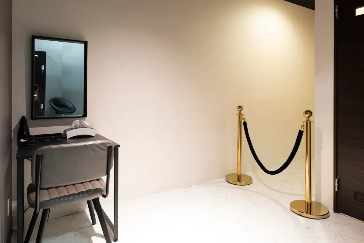 燕店 更衣室・シャワー