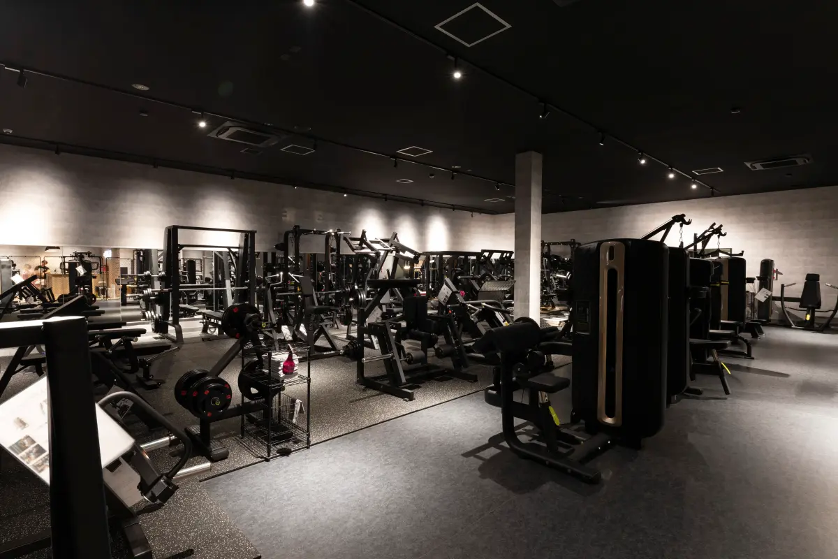 燕店 マシンエリア