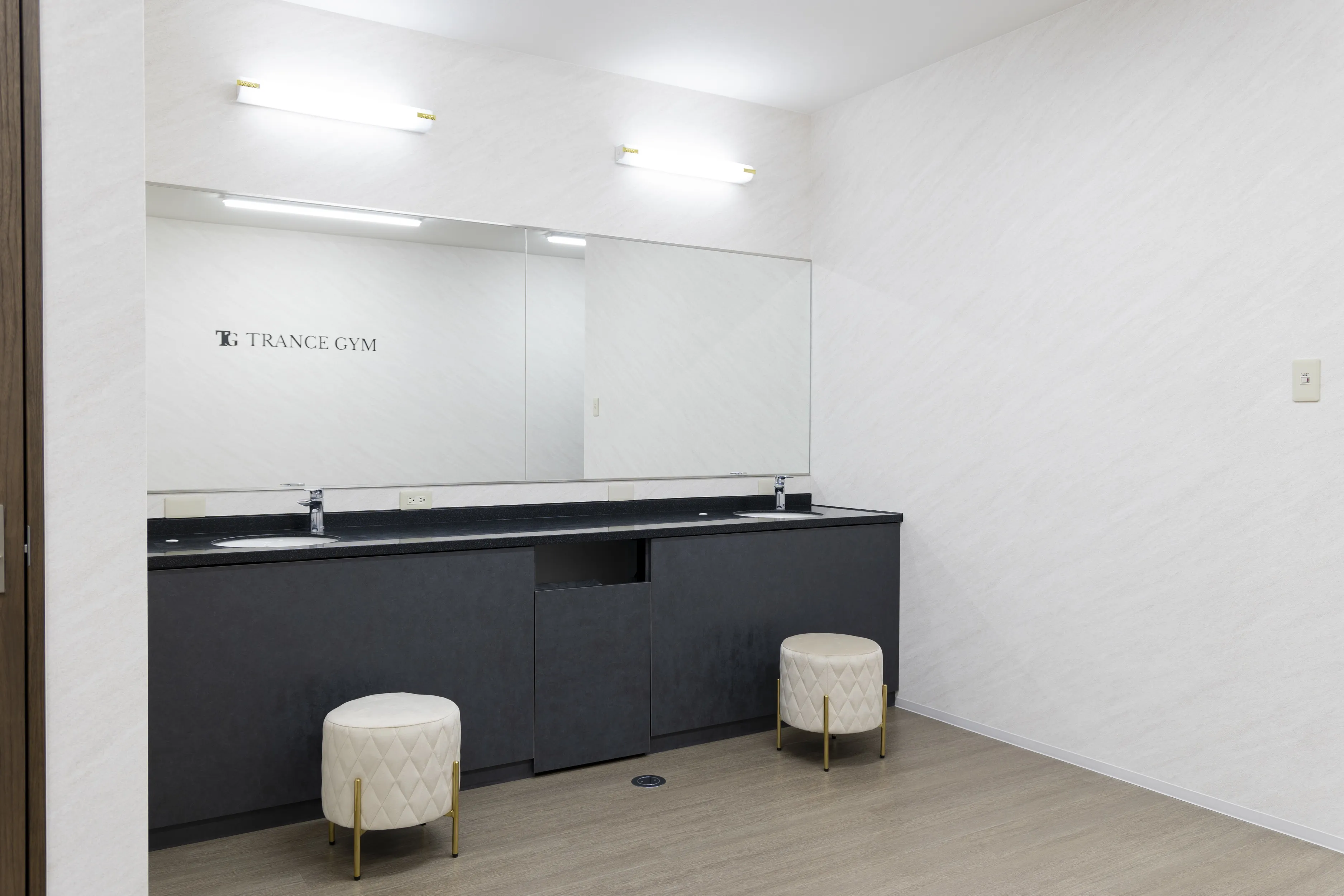 新潟店 更衣室・シャワー