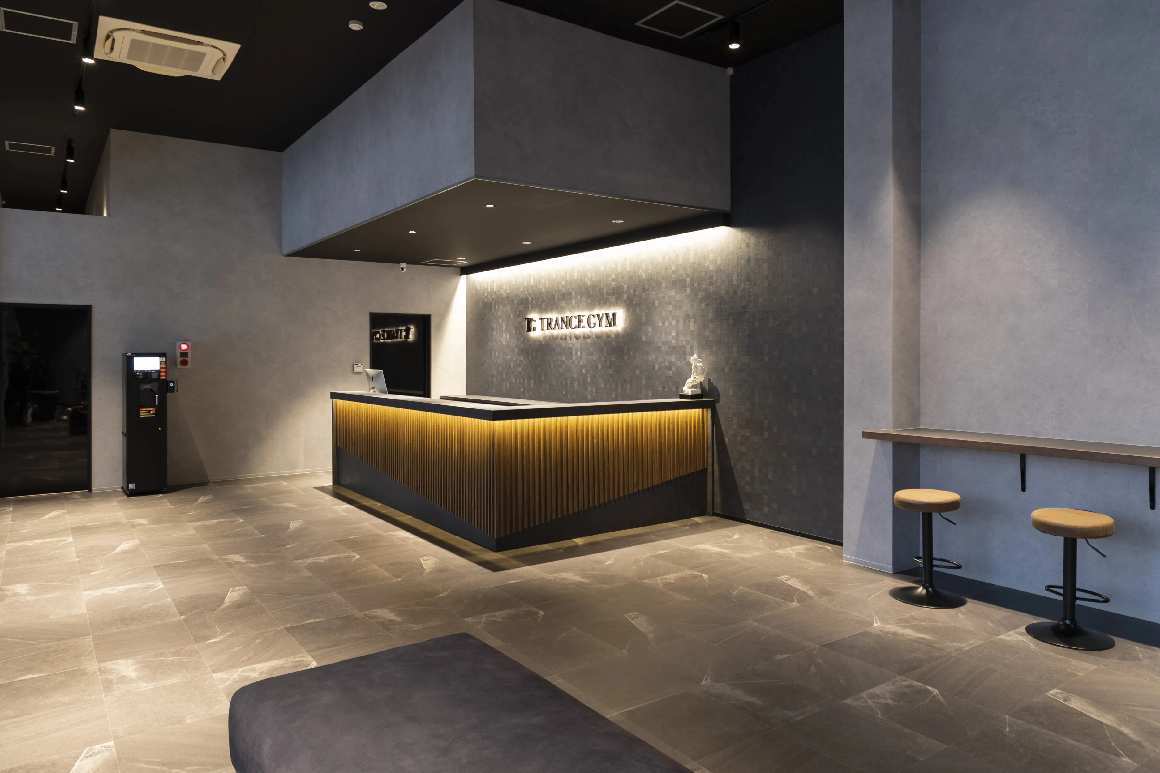 新潟店 受付・ラウンジ